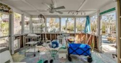 Gutted Waterfront Rehab – Comps up to $900k