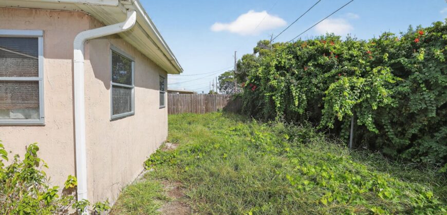 Off Market – CBS 2/2 Fixer Upper in Holiday, FL