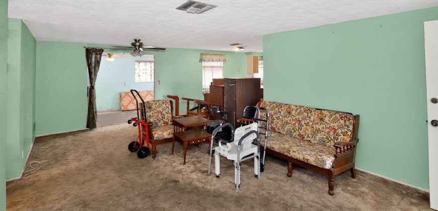 Off Market – CBS 2/2 Fixer Upper in Holiday, FL